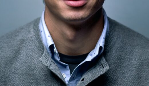 「smug look」の意味とは？「ドヤ顔」をネイティブが使う表現を解説