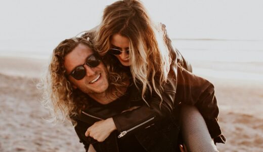 「piggyback」の意味とは？「おんぶ！」をネイティブが使う表現を解説