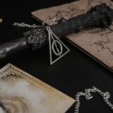 魔法の杖をイメージした幻想的な一枚