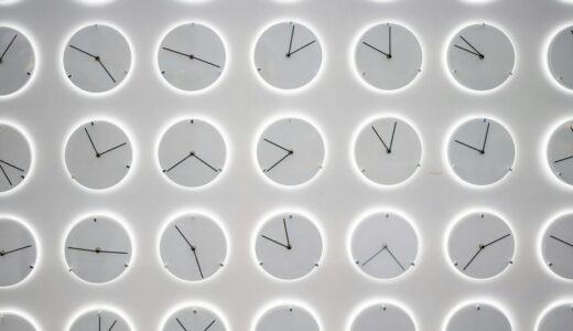 「Time will tell.」の意味とは？「時間が経てば分かるよ！」をネイティブが使う表現を解説