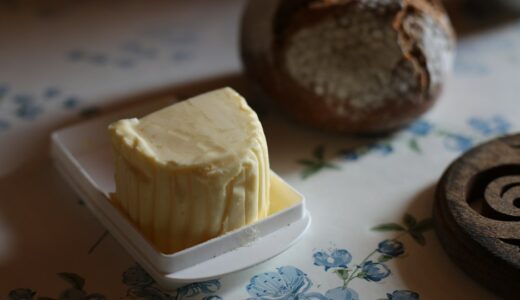 「bread and butter」の意味とは？「生活の収入源」と伝える方法をネイティブ目線で解説