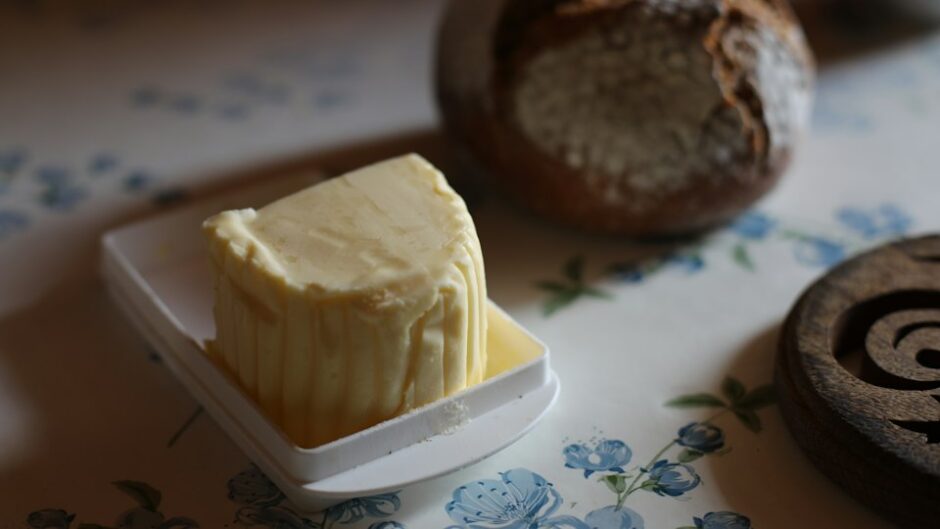 バターを塗ったパンのおやつ