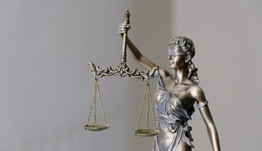 「until proven otherwise」の意味とは？「別の証拠がない限り」をネイティブが使う表現を解説