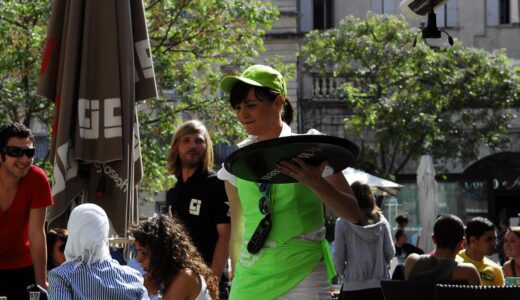 sure の意味とは？「もちろん」という英語表現