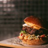 美味しそうなバーガー - bussinのイメージ