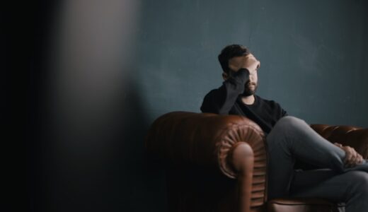 「I'm worried」と「I worry」の違いとは？「心配です」をネイティブが使い分ける表現を解説