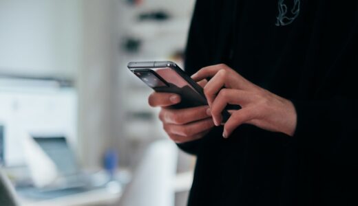 「I’ll get back to you as soon as I can.」の意味とは？「できるだけ早く折り返します」をネイティブが使う表現を解説