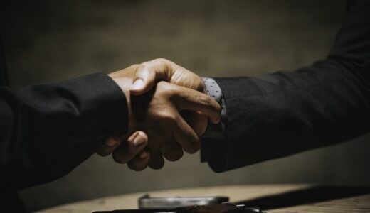 「I'm sold」の意味とは？「わかった、乗るよ・納得した」をネイティブが使う表現を解説