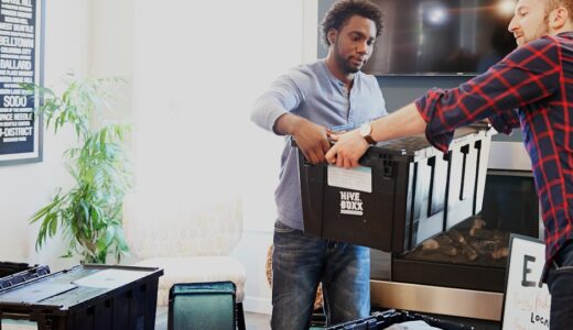 「stand-up guy」の意味とは？「信用できる男・義理堅い人」をネイティブが使う表現を解説