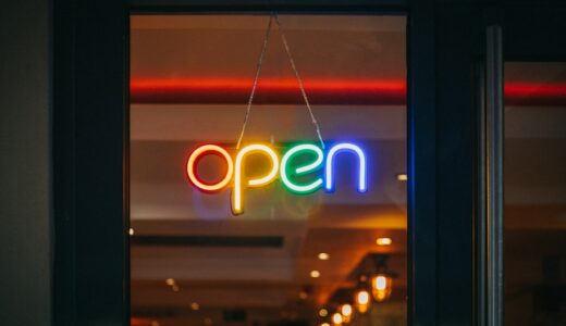 「what are your hours?」の意味とは？「営業時間は何時から何時までですか」をネイティブが使う表現を解説