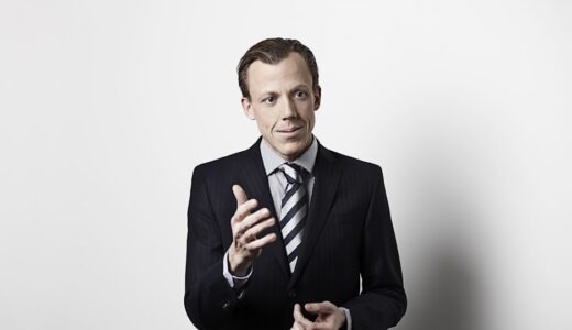 「you’re such a smooth talker」の意味とは？「口がうまい・お世辞上手」をネイティブが使う表現を解説