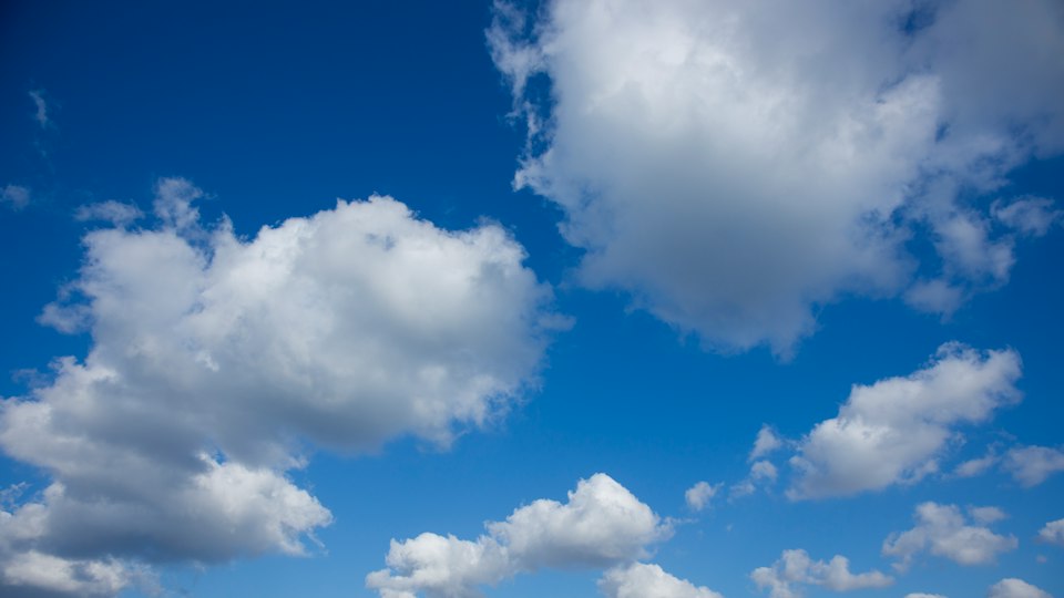 美しい雲と青空